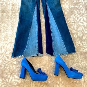 Royal blue suede Pollini pumps